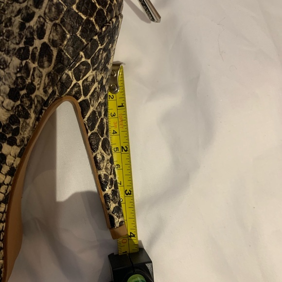 Worn indoor once.  Love but injured my ankle.   Sexy thigh high boots - Picture 4 of 7